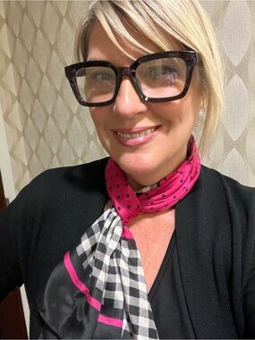 Meet your Posher, Jennifer